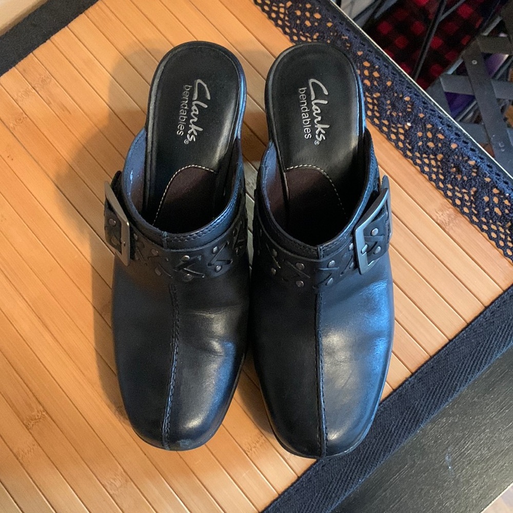Womens shoes..mule style..very comfortable